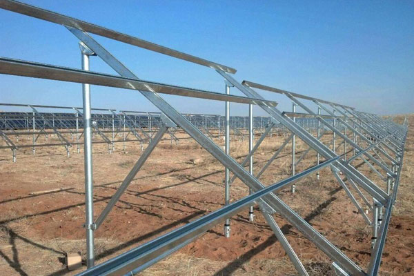太陽能光伏電站中的光伏支架常用的材質(zhì)有哪些？